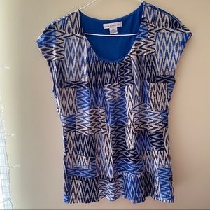 Liz Claiborne Blue/White/Gray Patterned Top